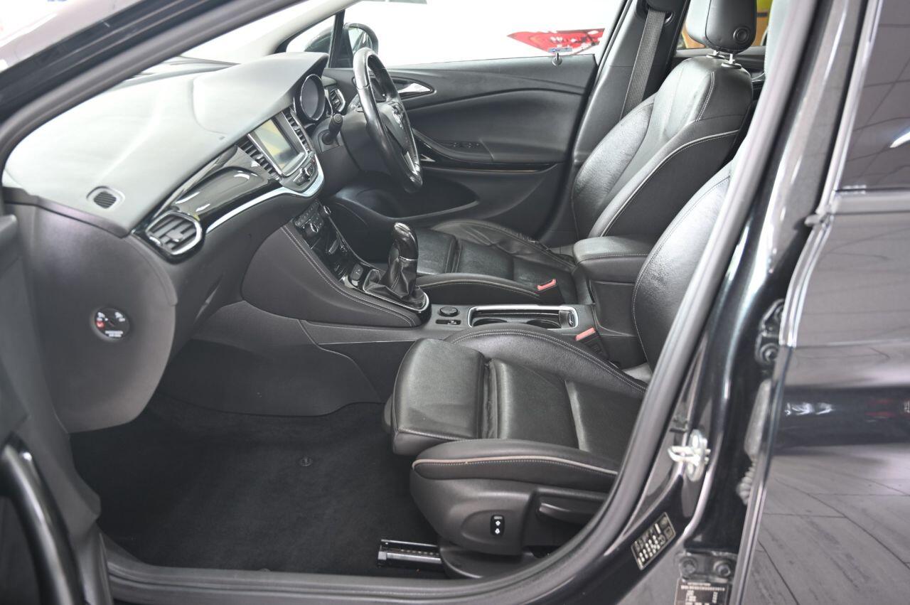 Vauxhall Astra view 14
