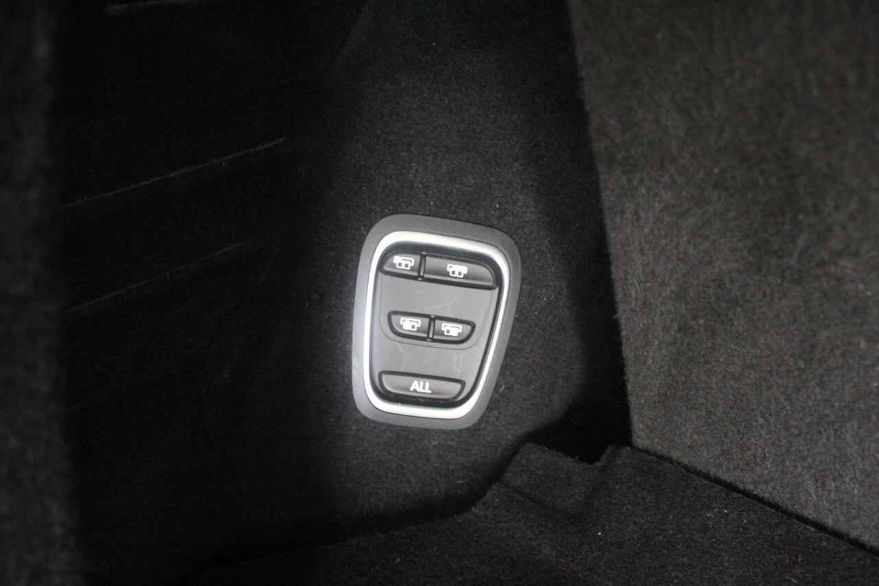 Renault Grand Scenic view 23