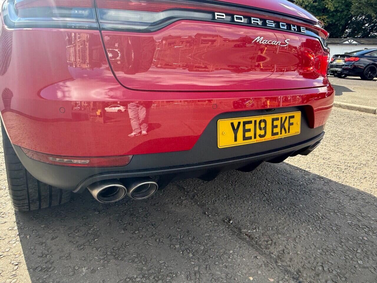 Porsche Macan view 7