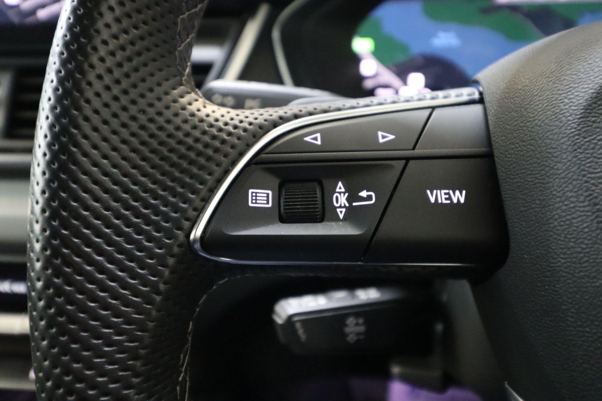 Audi Q5 view 45