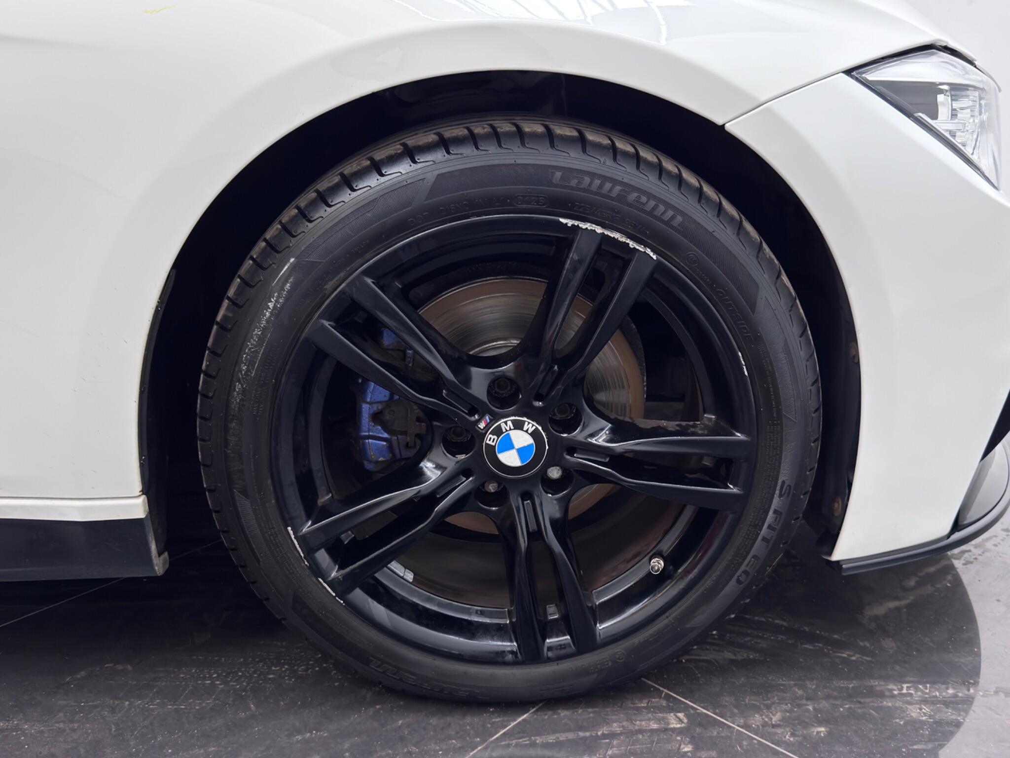 BMW 3 Series view 60