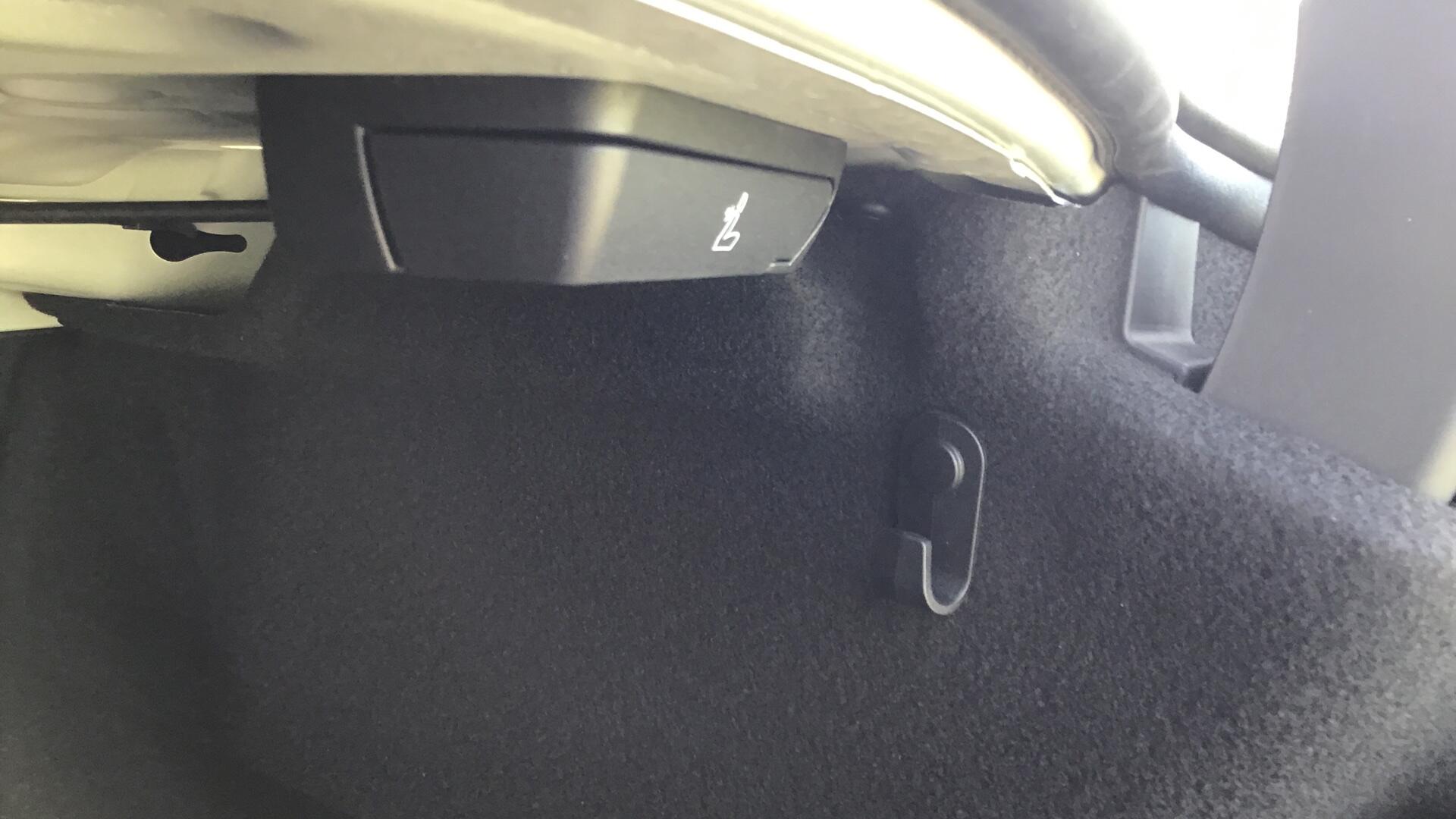 BMW 2 Series view 35