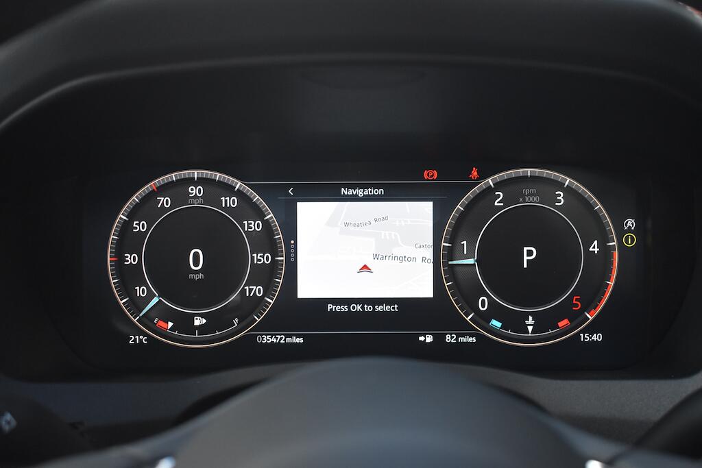 Jaguar Xe view 51