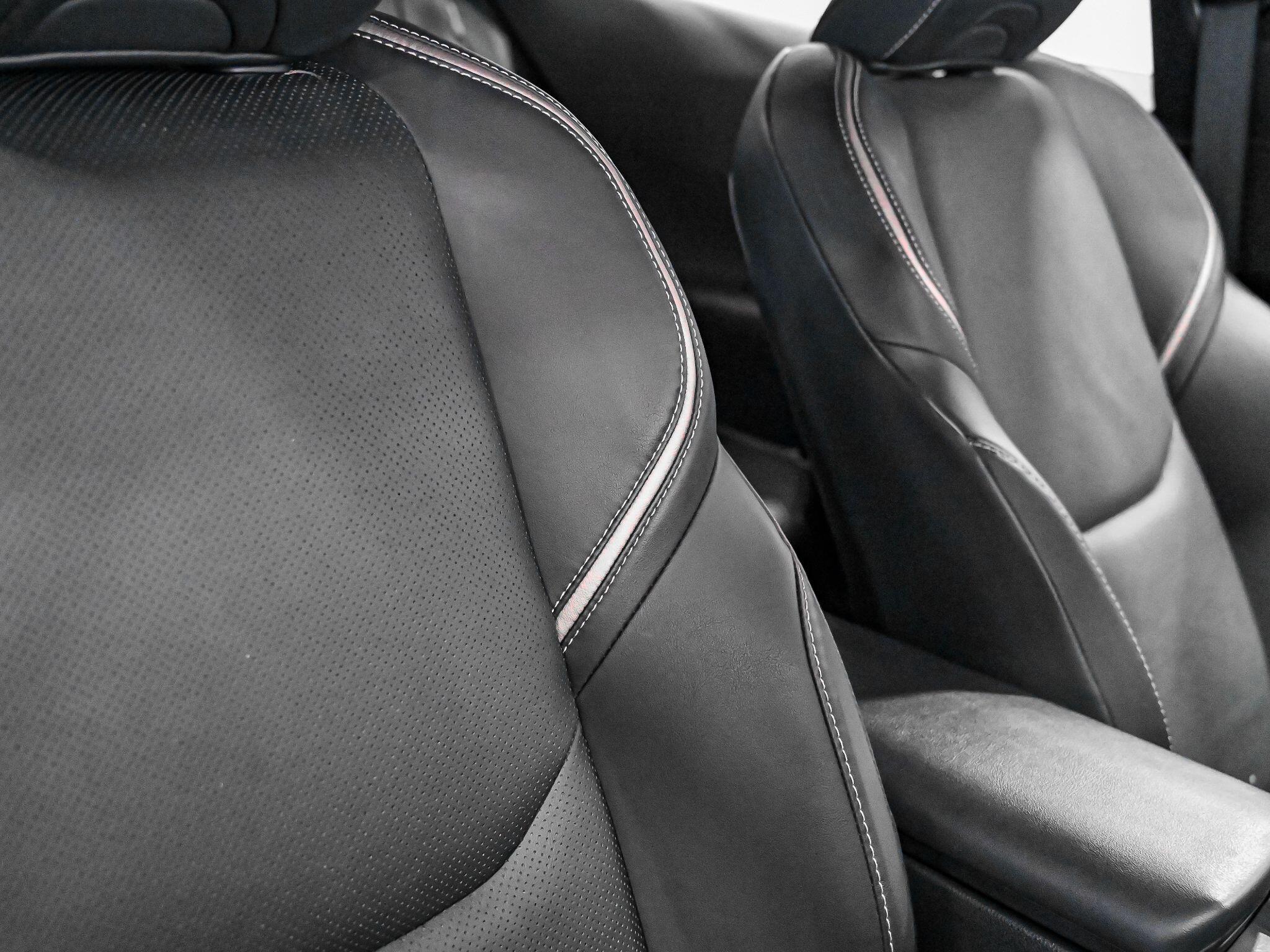 Toyota Prius view 11