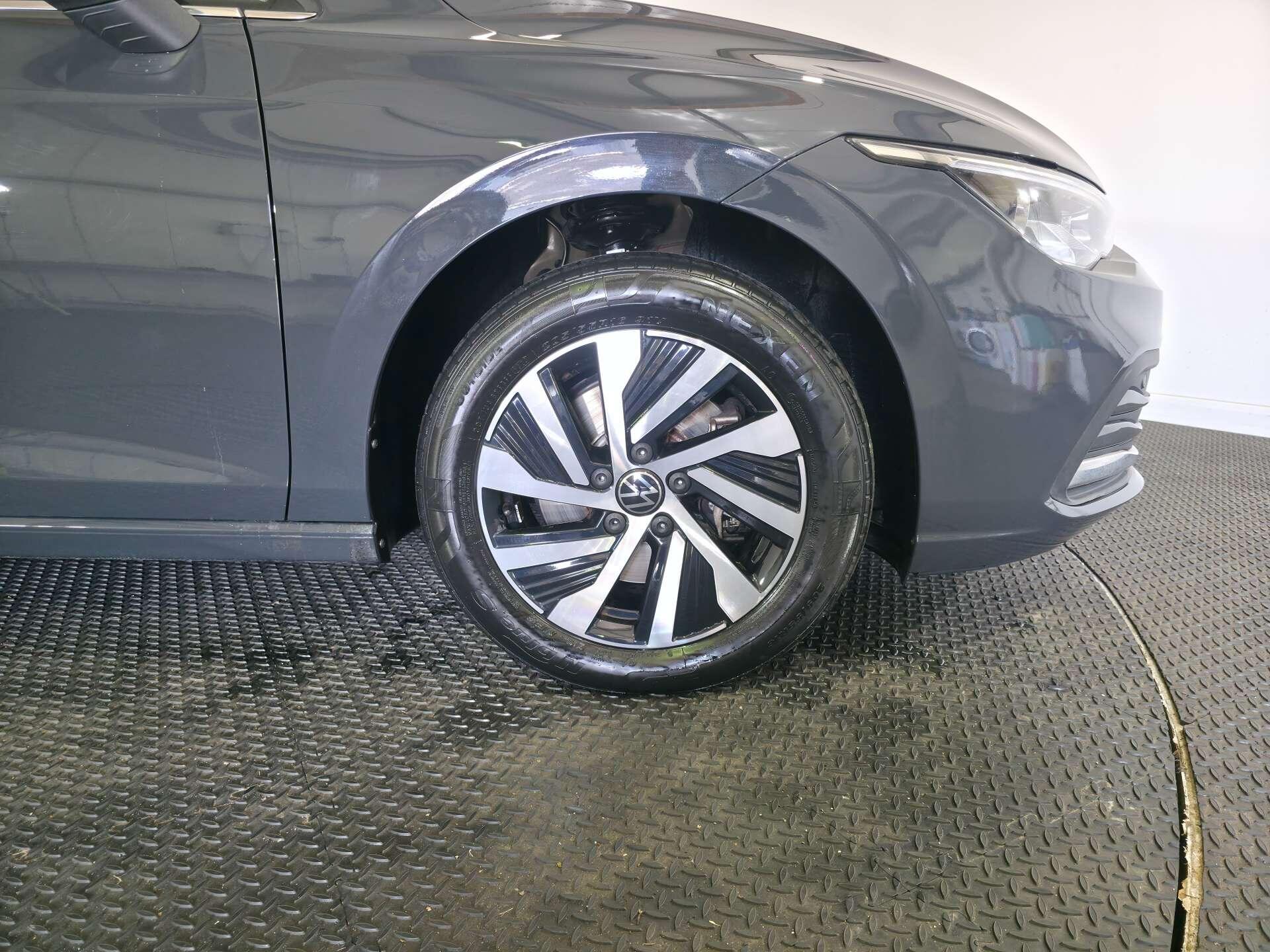 Volkswagen Golf view 66