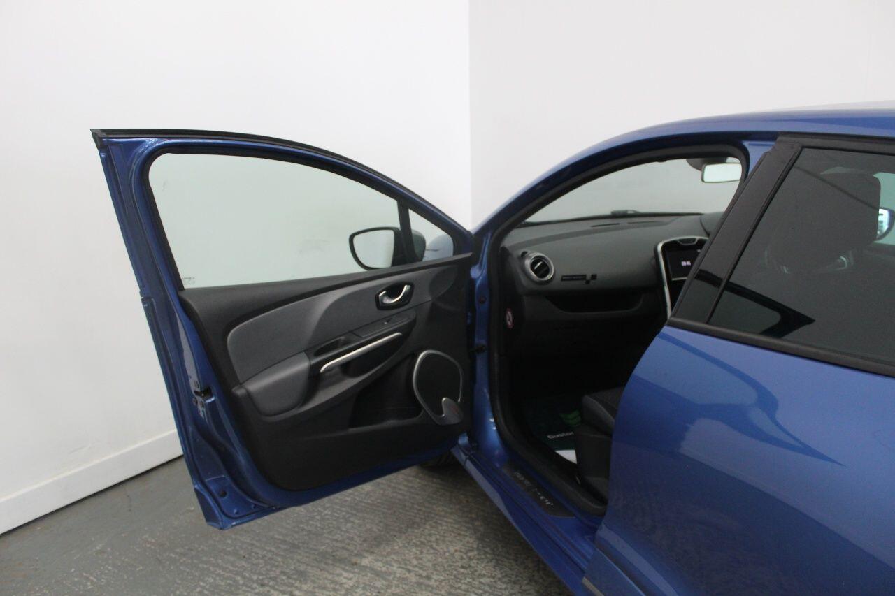 Renault Clio view 28