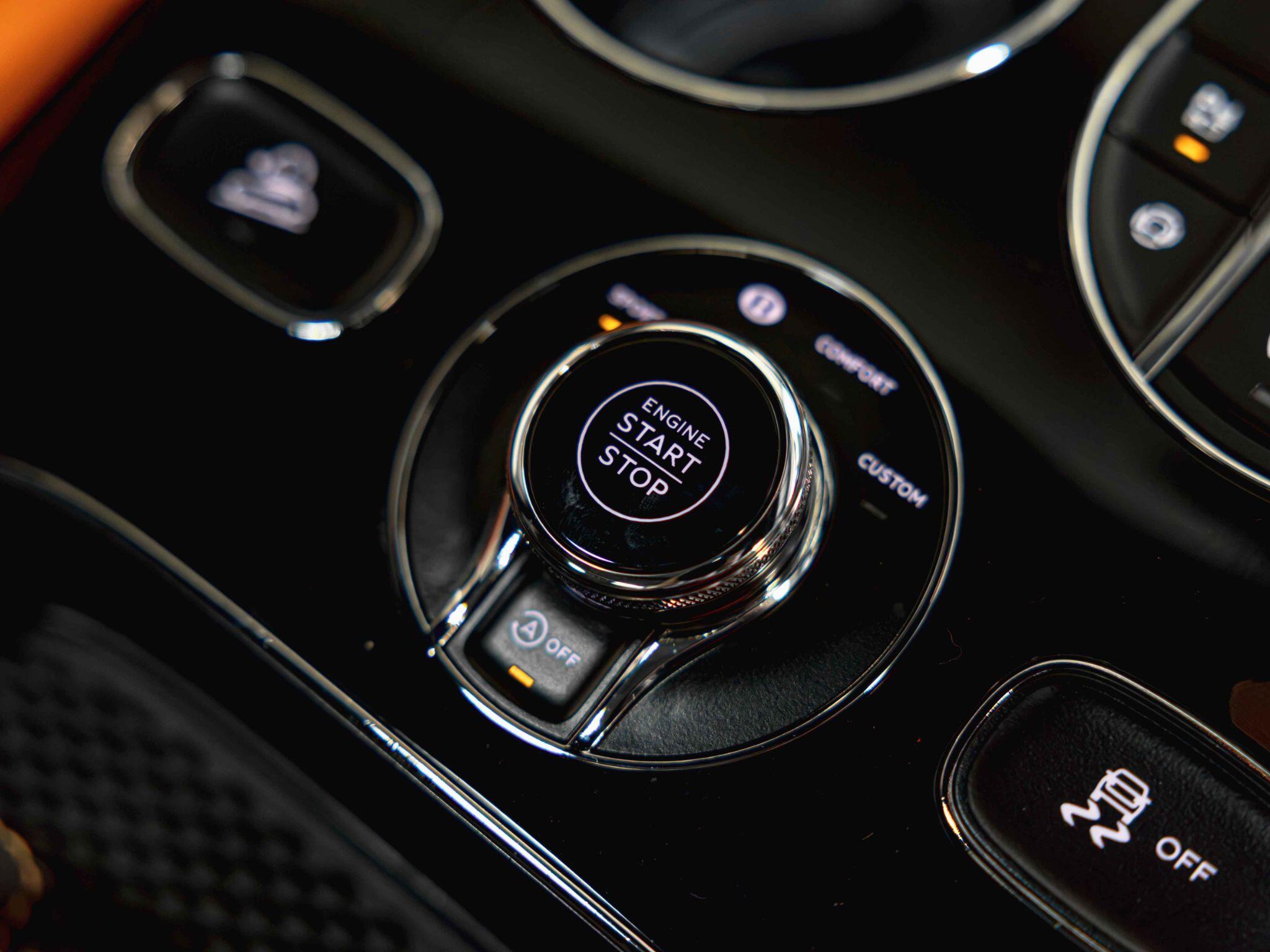 Bentley Bentayga view 31