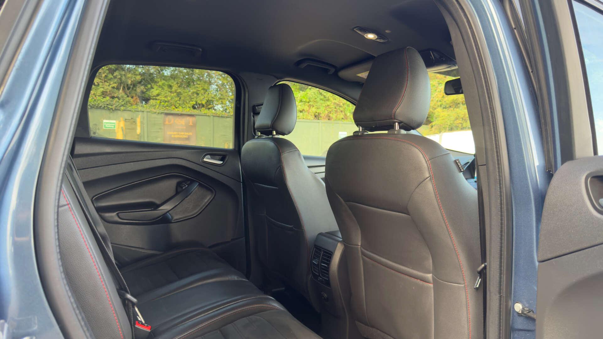 Ford Kuga view 9