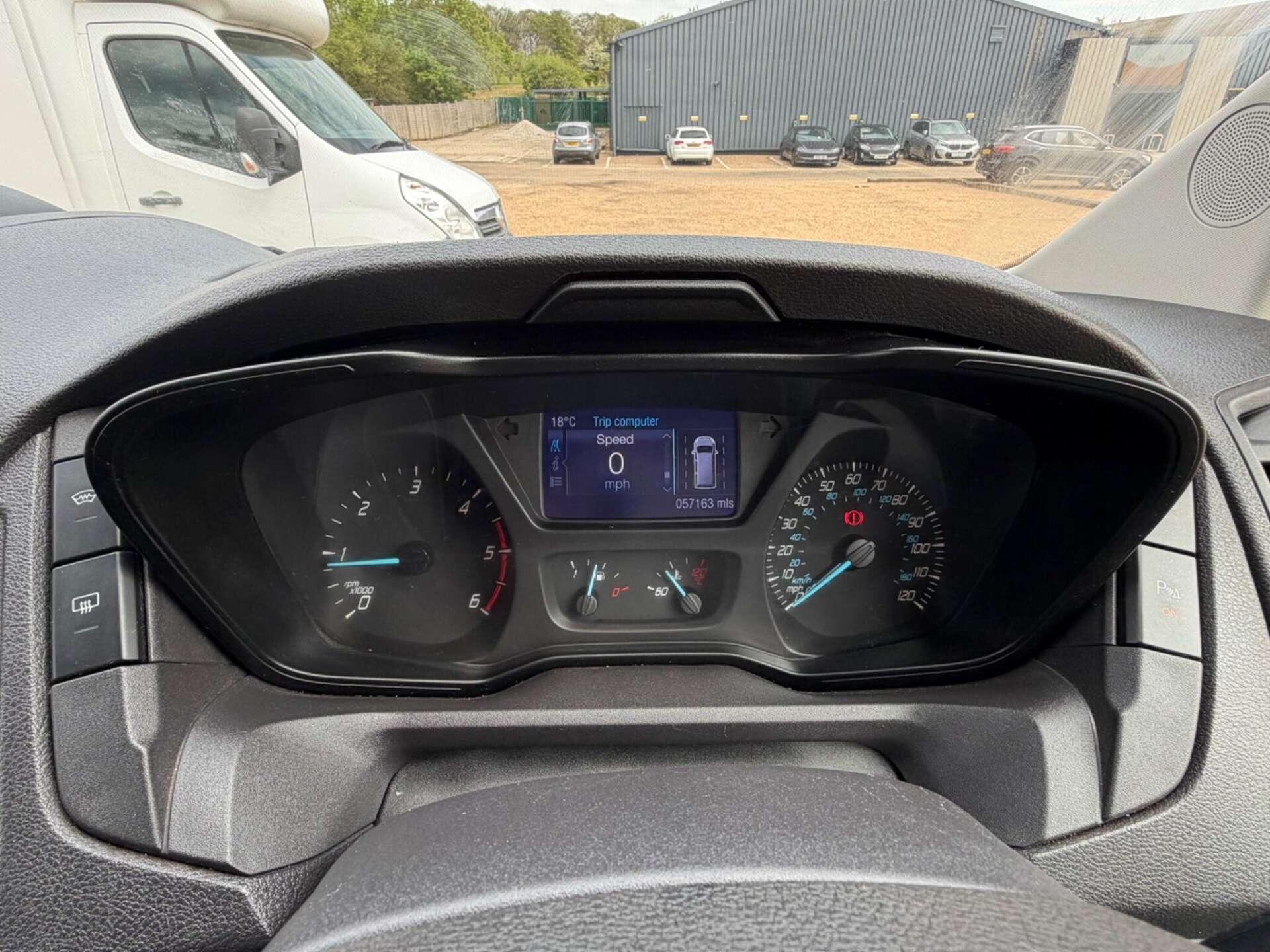 Ford Transit view 13