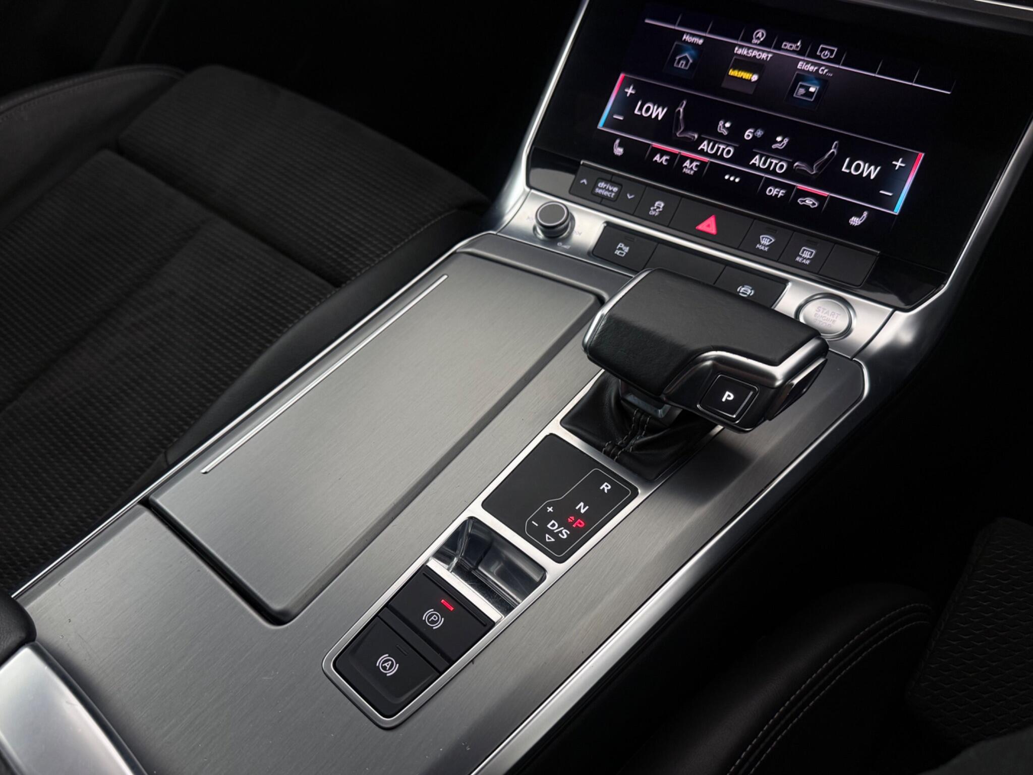 Audi A6 view 25