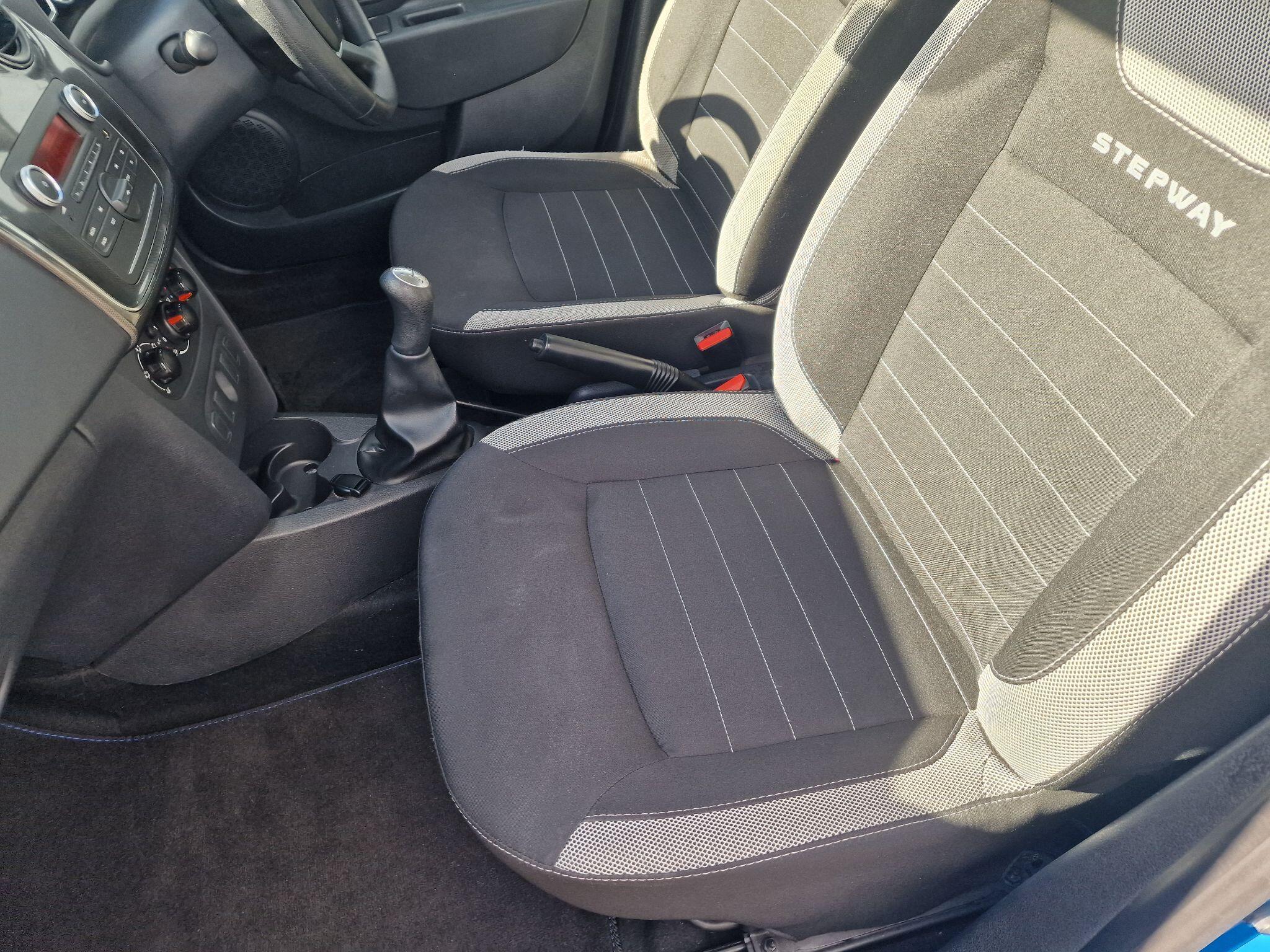 Dacia Sandero view 43