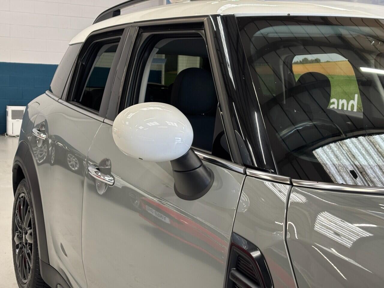 Mini Countryman view 49