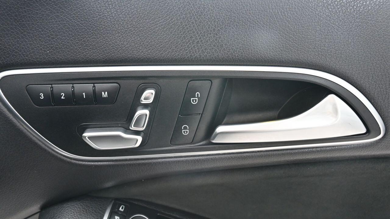Mercedes-Benz Cla view 35