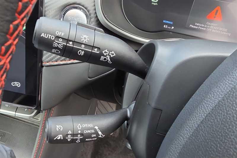 MG ZS view 34