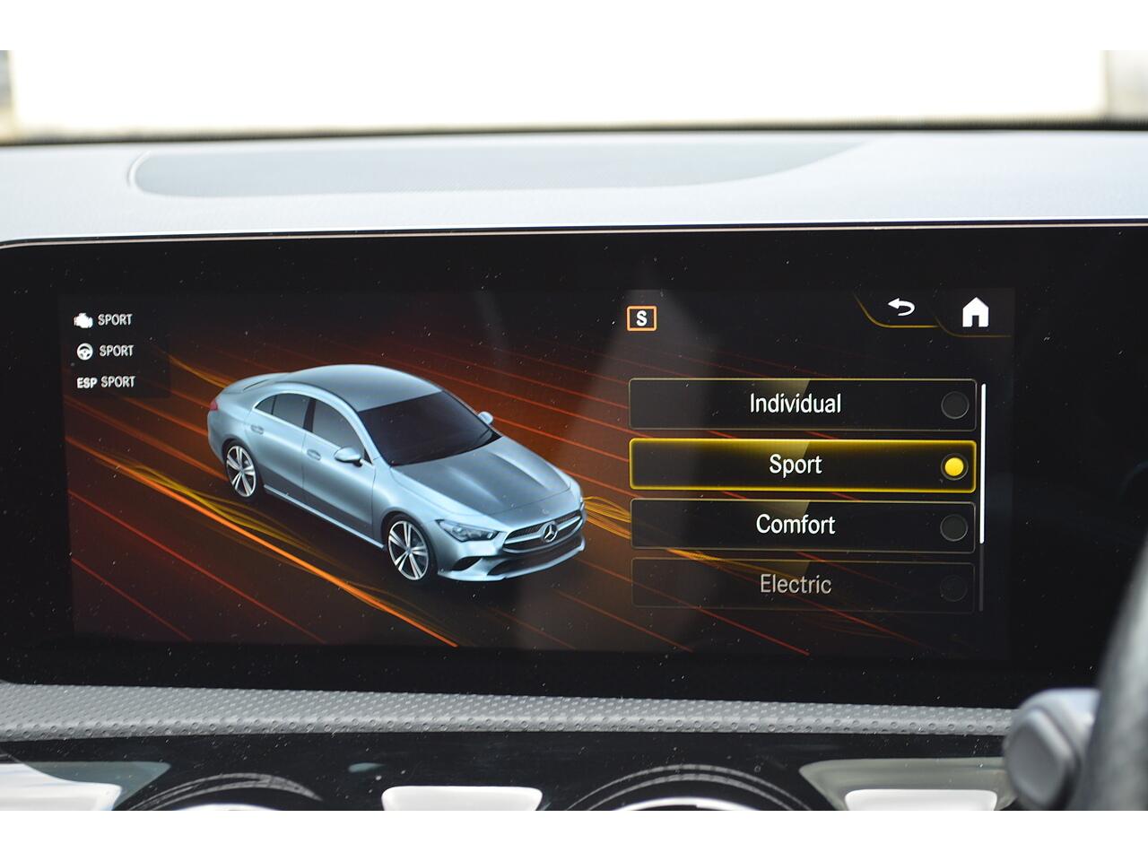 Mercedes-Benz Cla view 37