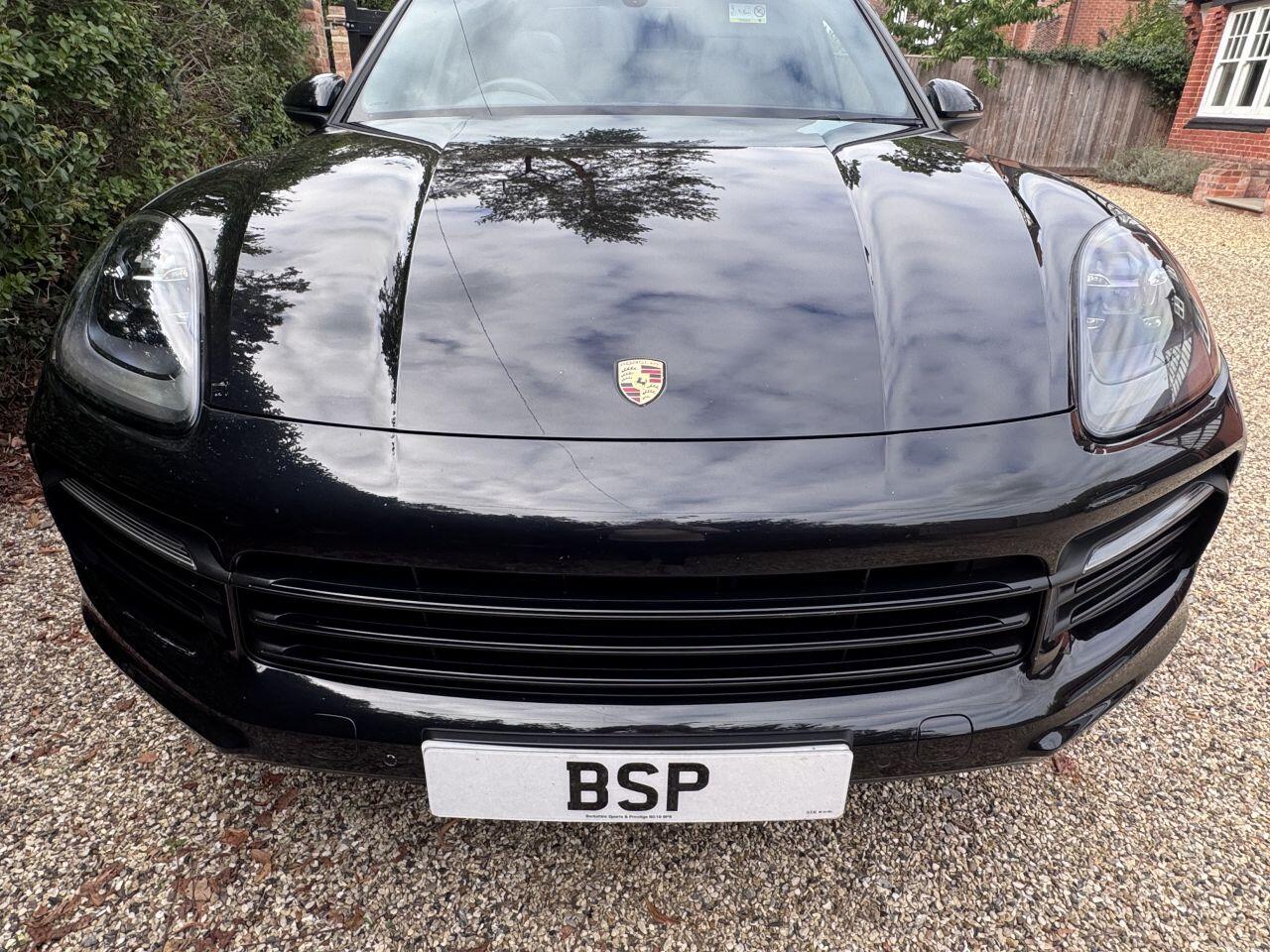 Porsche Cayenne view 48