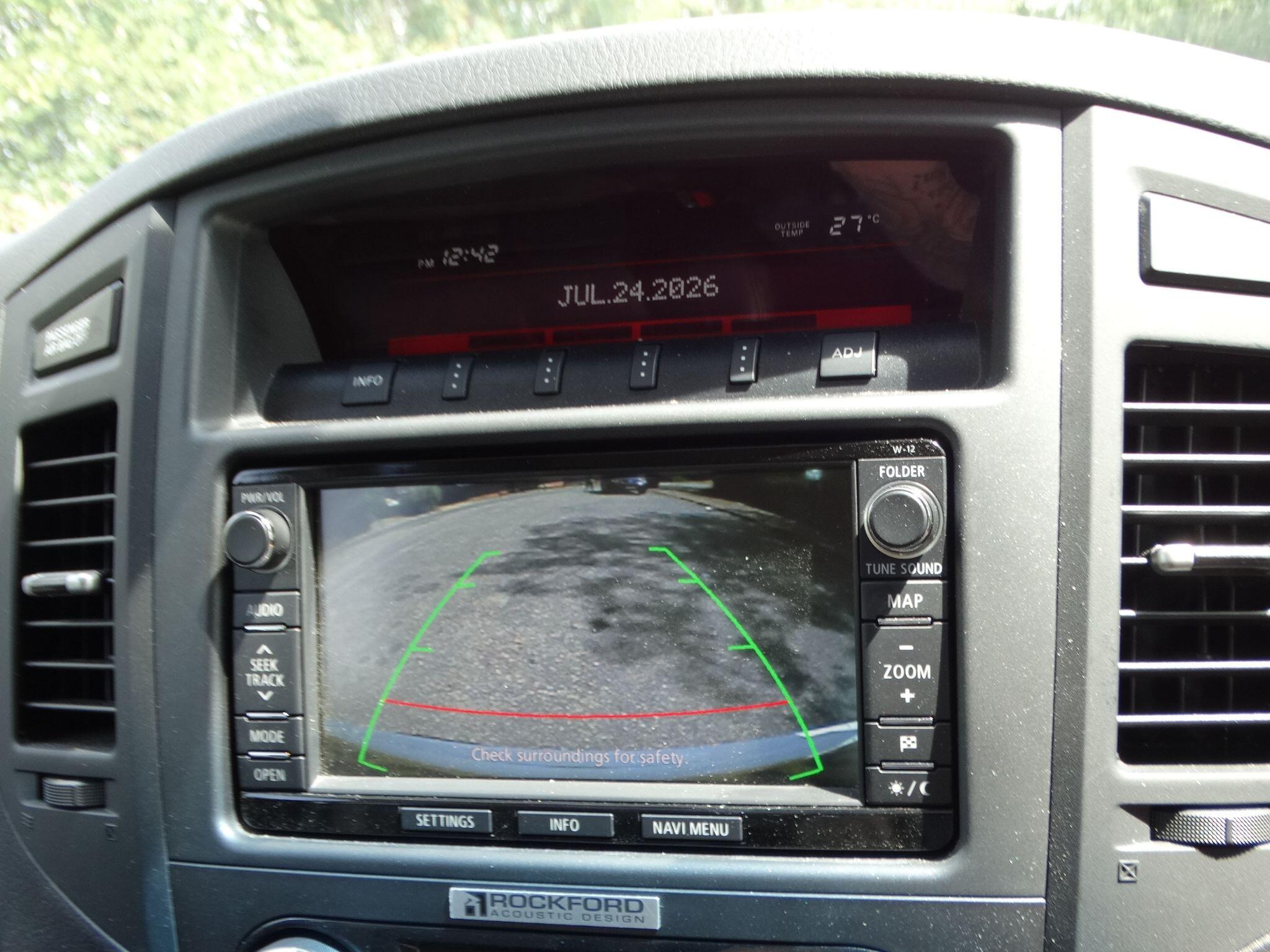 Mitsubishi Shogun view 19
