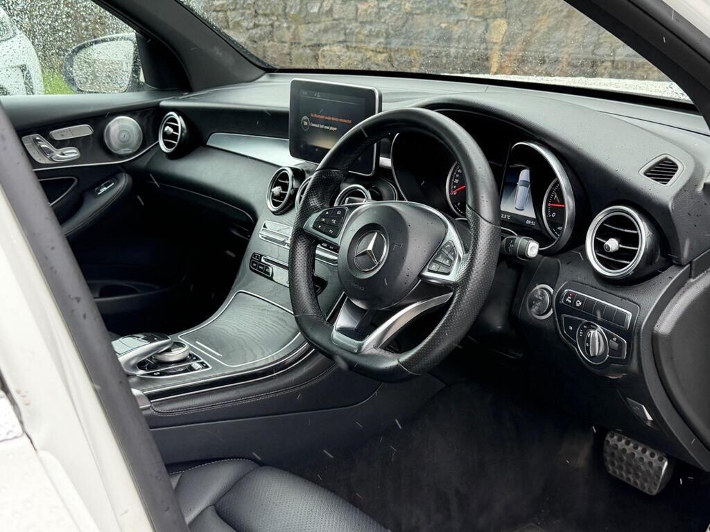 Mercedes-Benz GLC view 13