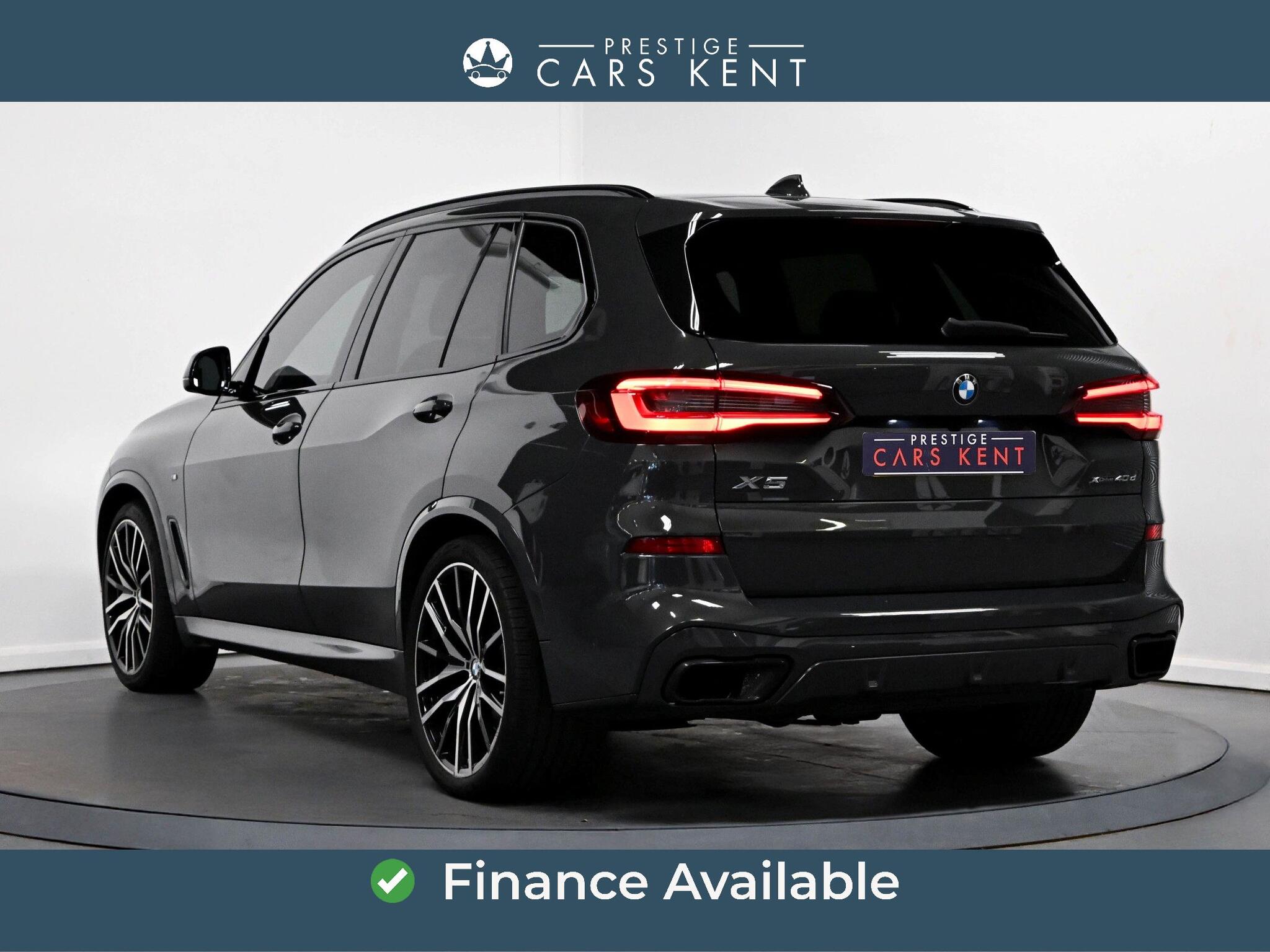 BMW X5 view 3