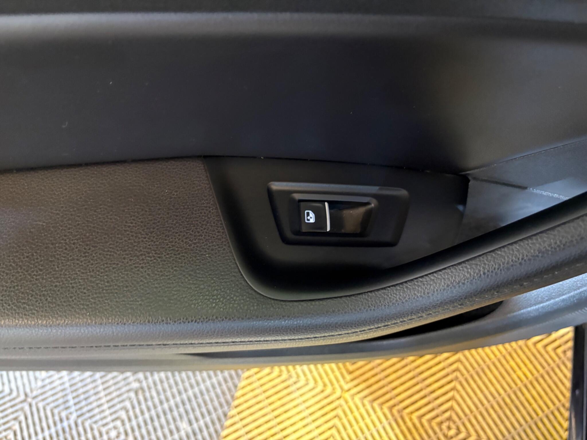 Volkswagen Passat view 63
