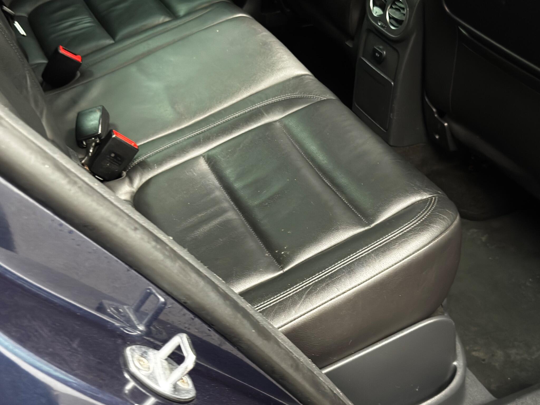 Volkswagen Tiguan view 45