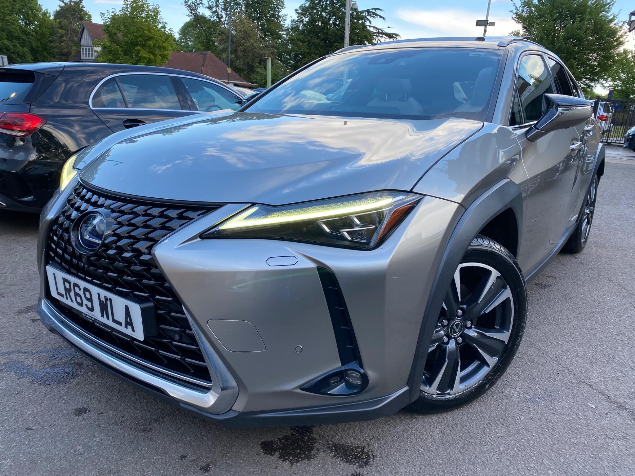 Lexus Ux view 5