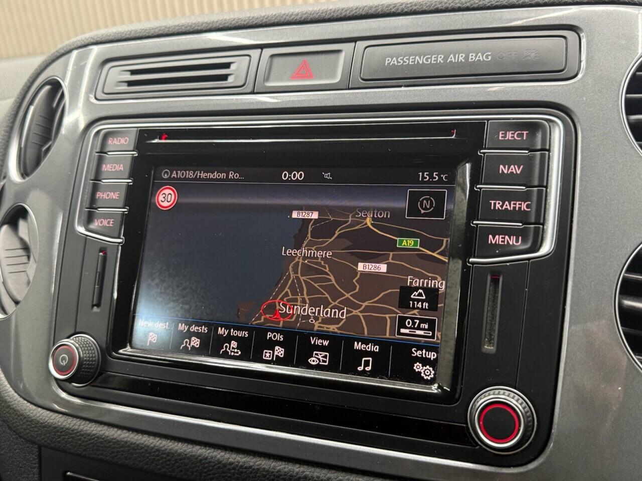 Volkswagen Tiguan view 17