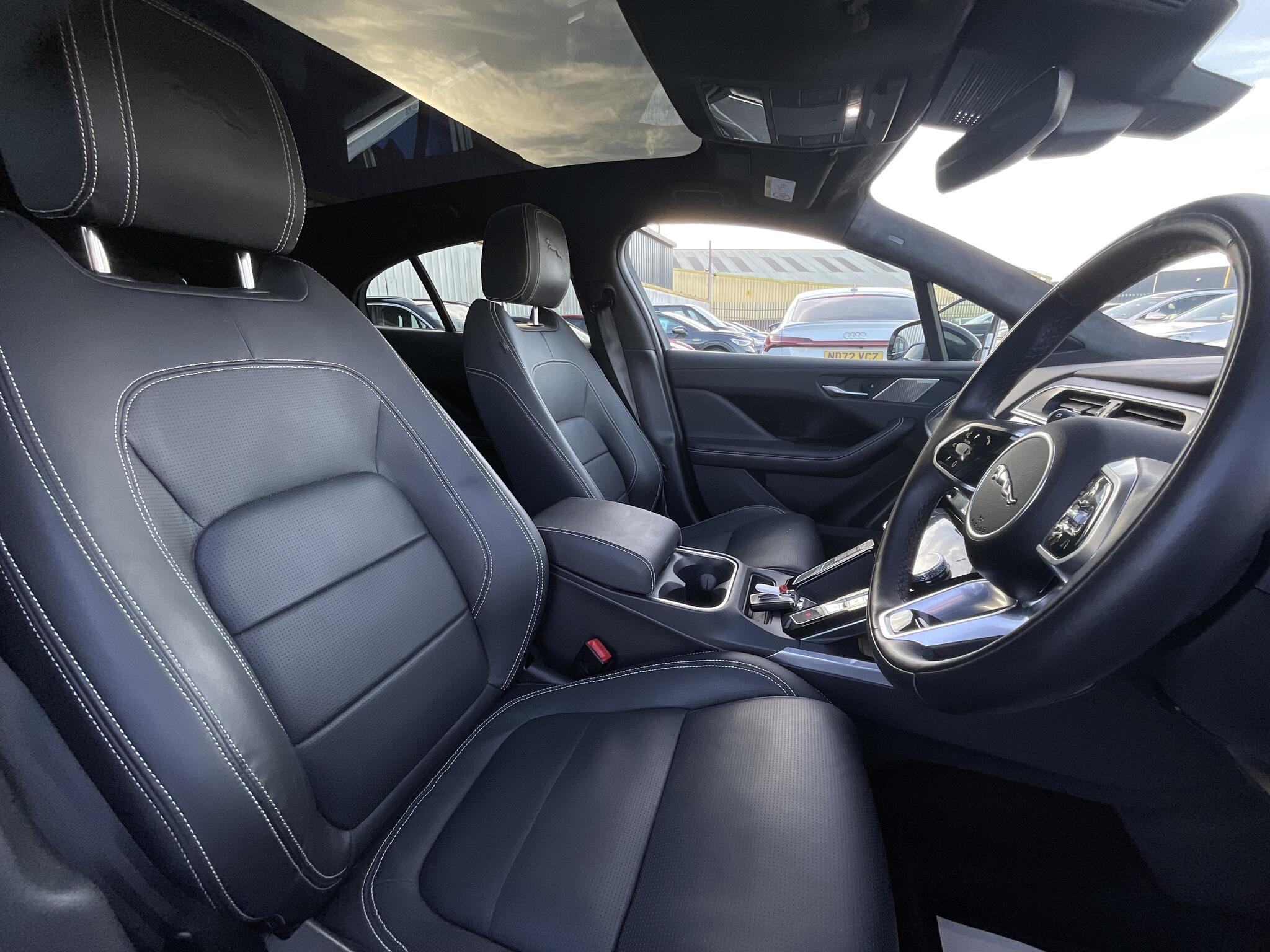 Jaguar I-Pace view 28