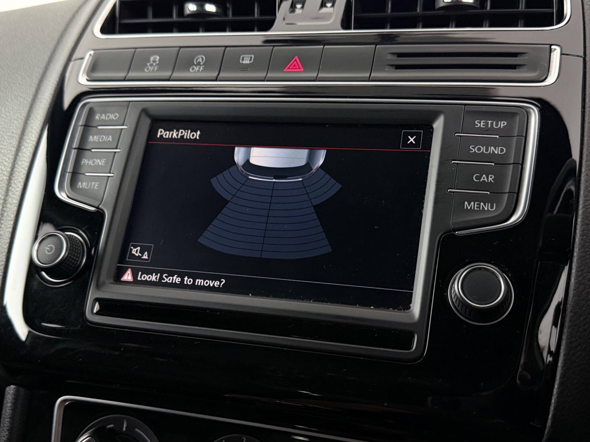 Volkswagen Polo view 19