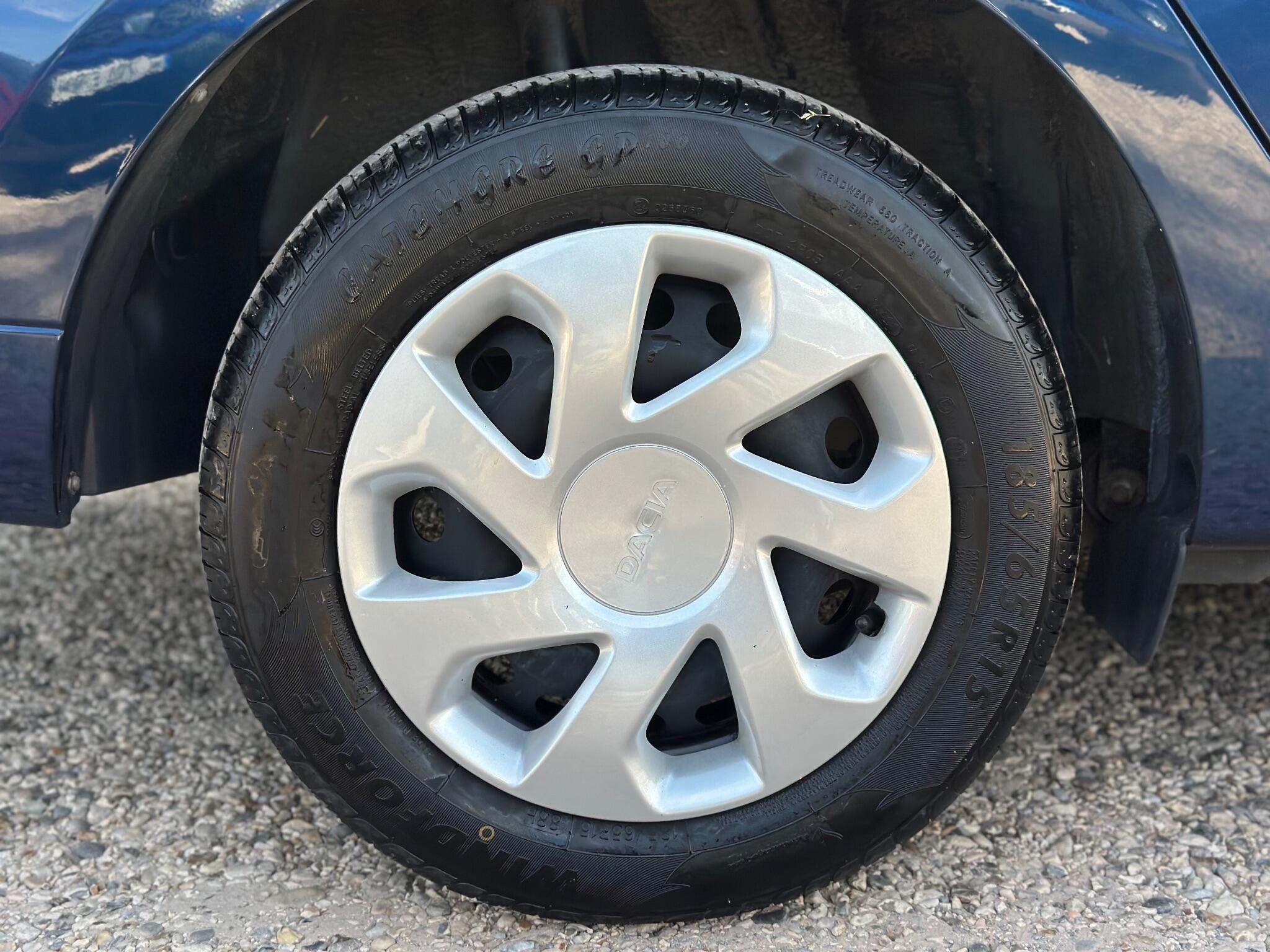 Dacia Logan MCV view 54