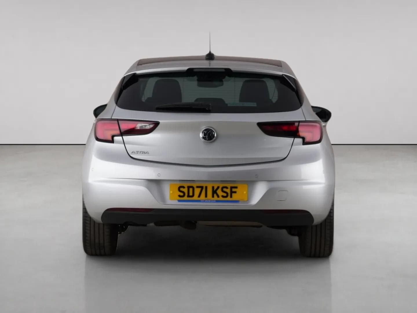 Vauxhall Astra view 6