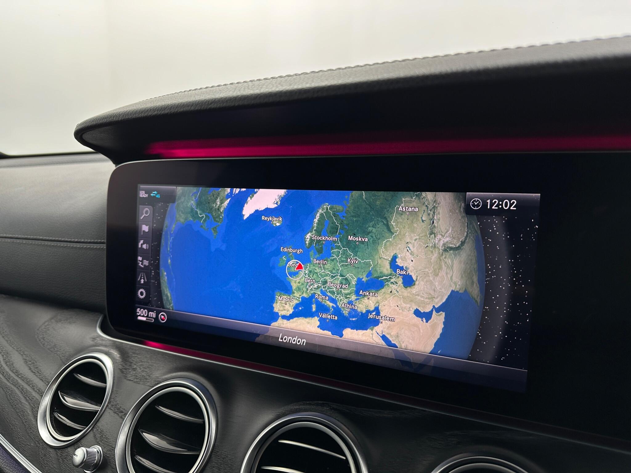 Mercedes-Benz E-Class view 24