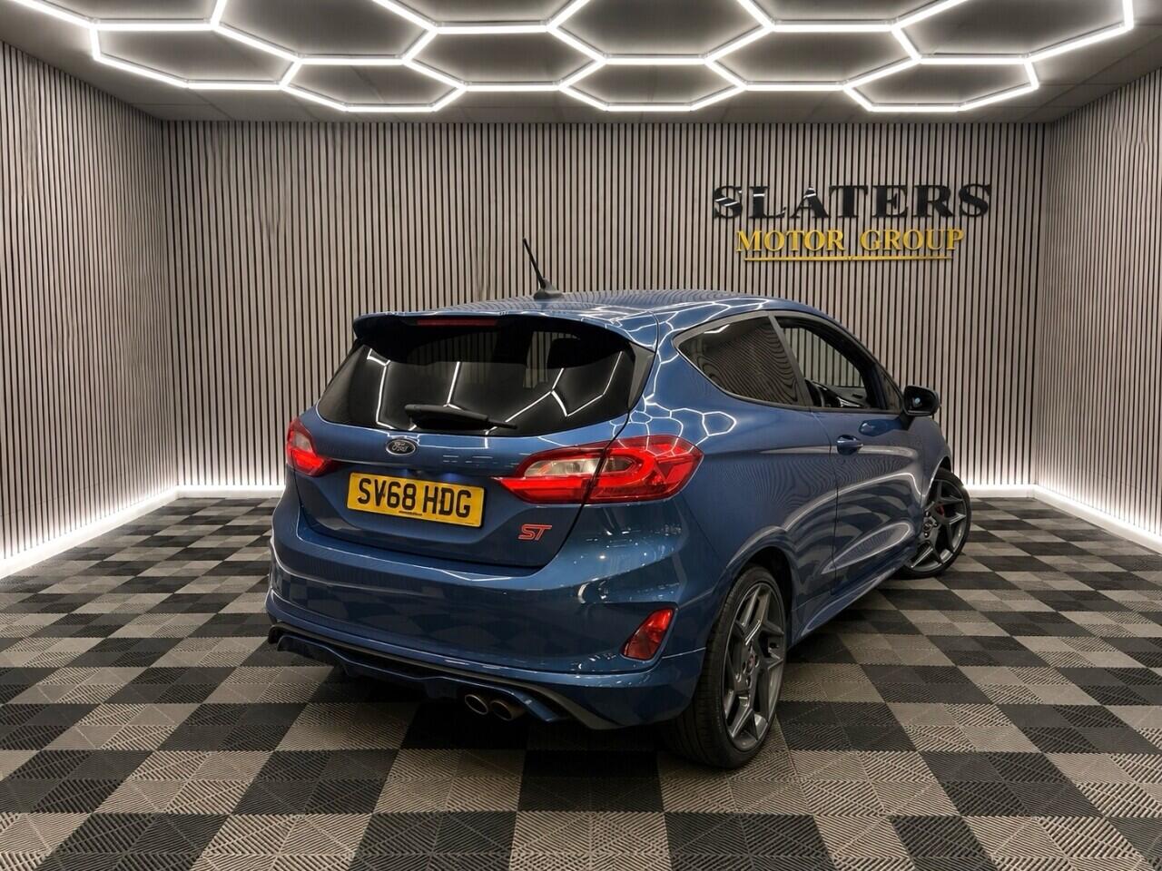 Ford Fiesta view 33
