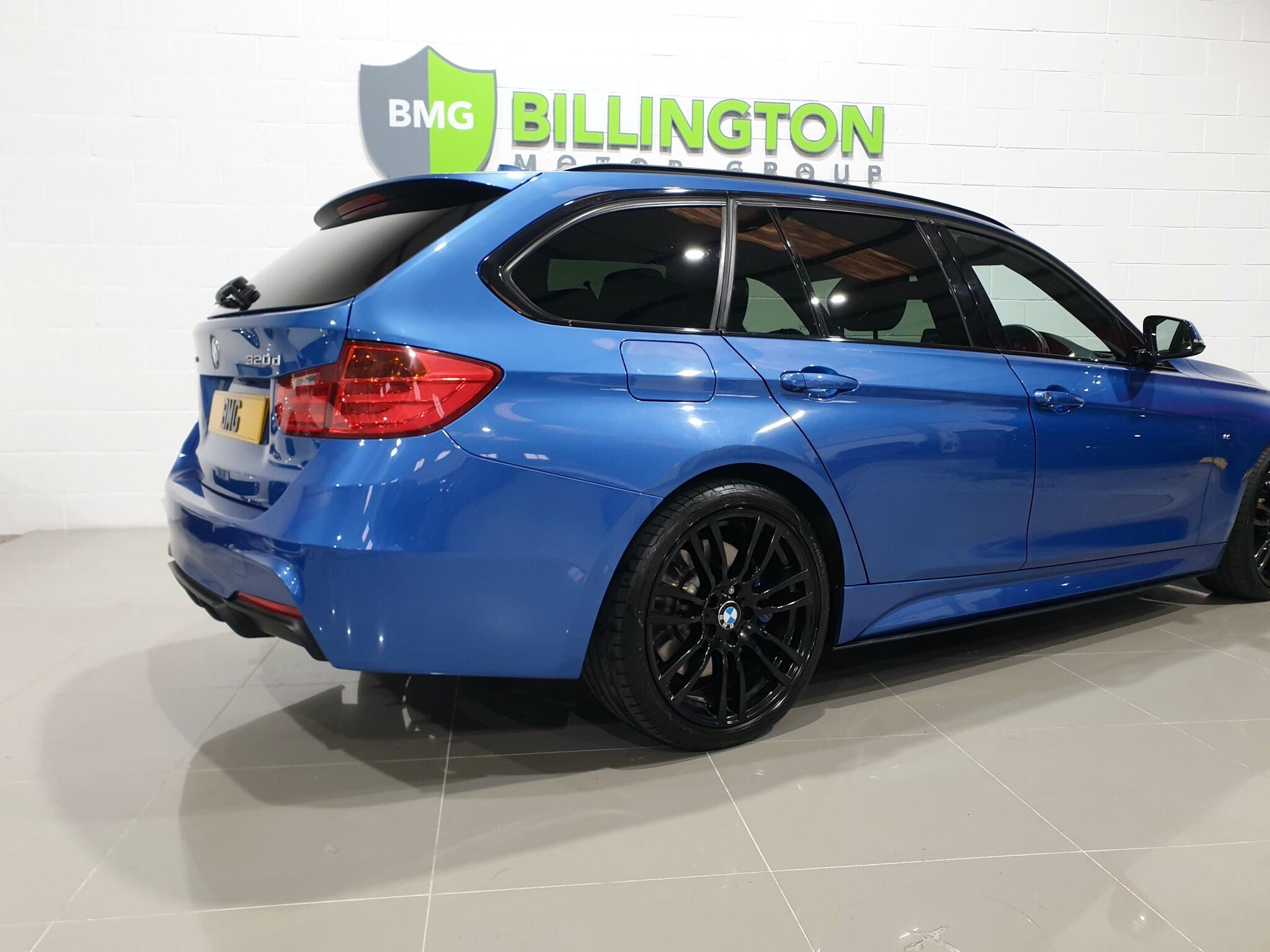 BMW 3 Series view 16