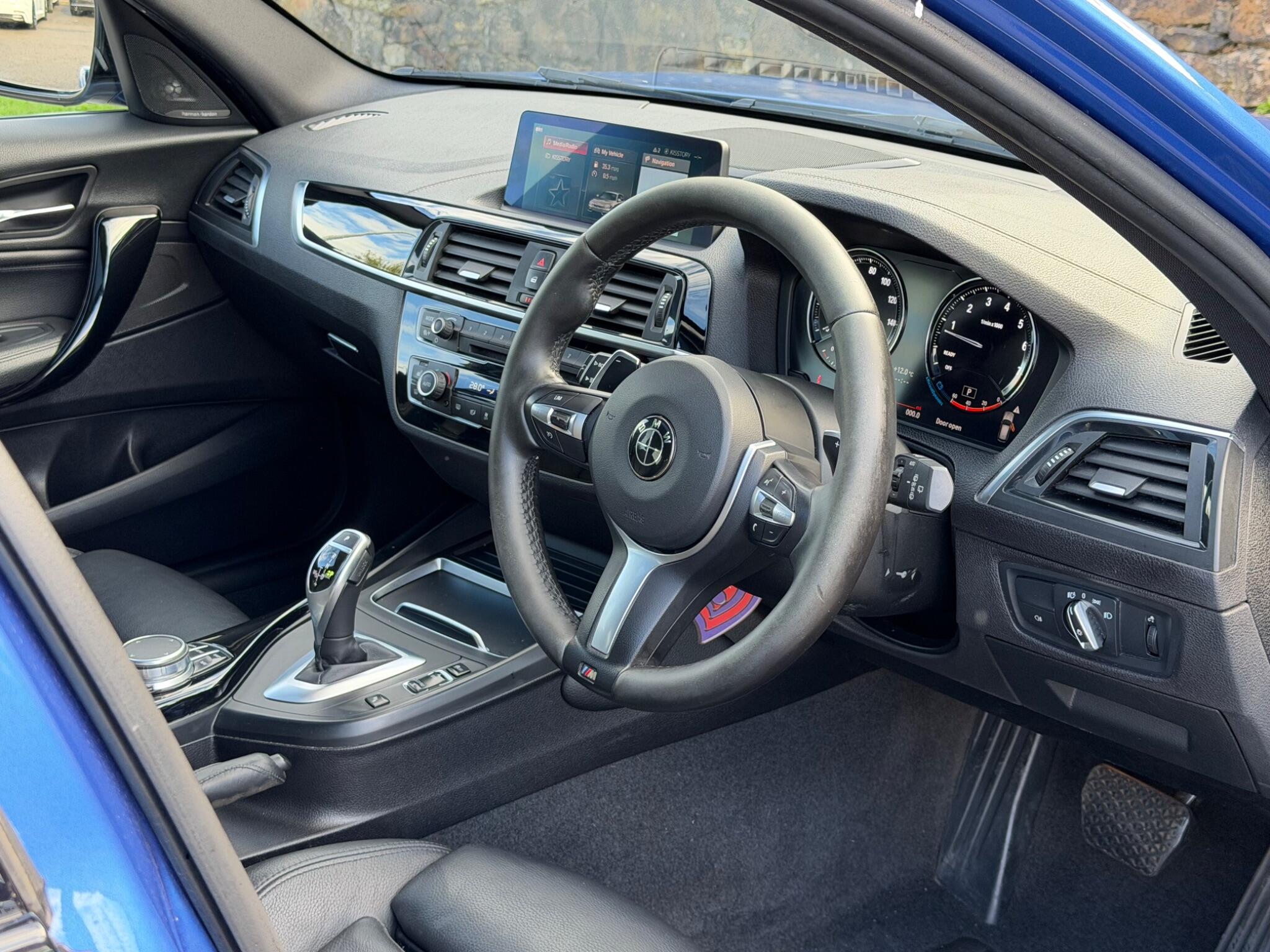 BMW 1 Series view 13