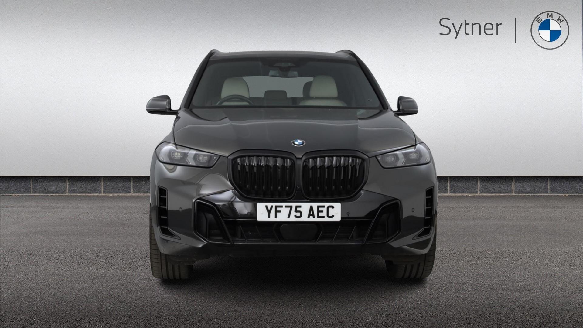 BMW X5 view 16