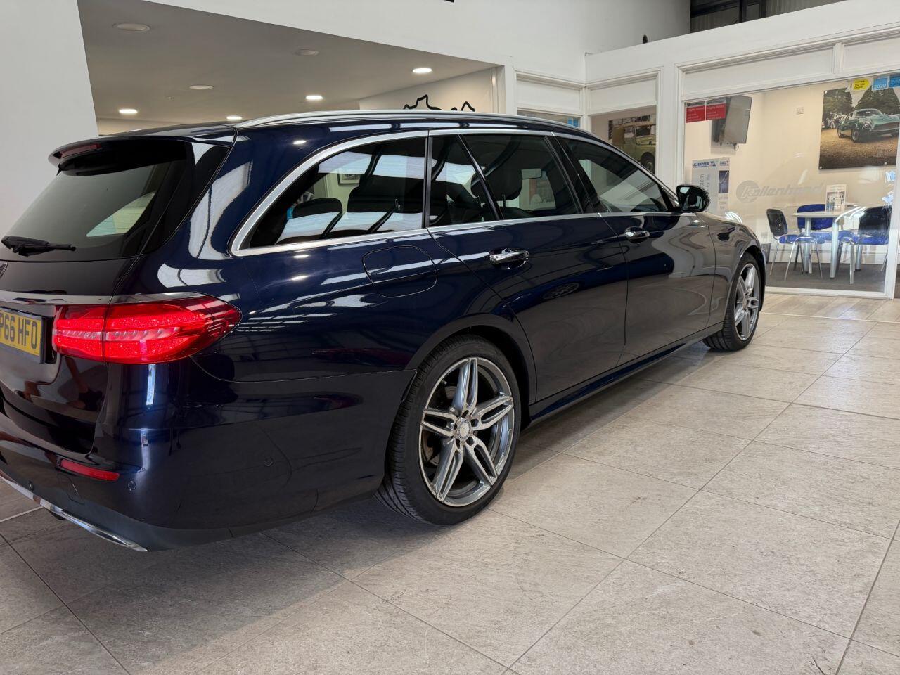 Mercedes-Benz E Class view 14