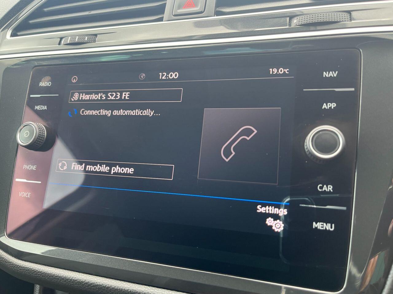 Volkswagen Tiguan view 18