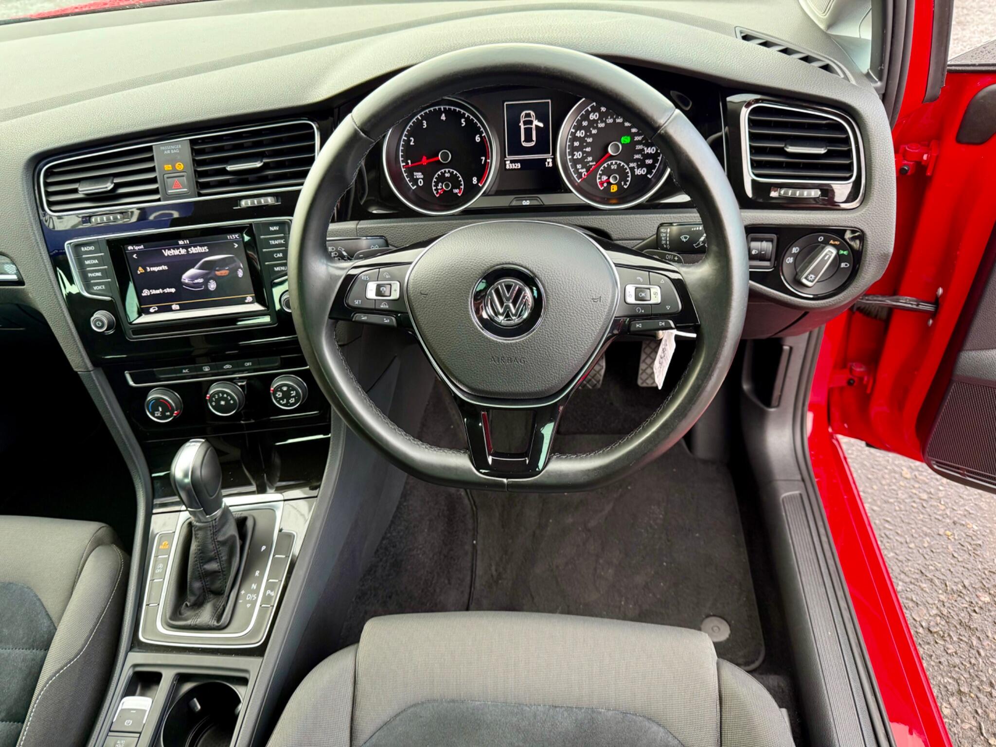 2013 Volkswagen Golf image 7