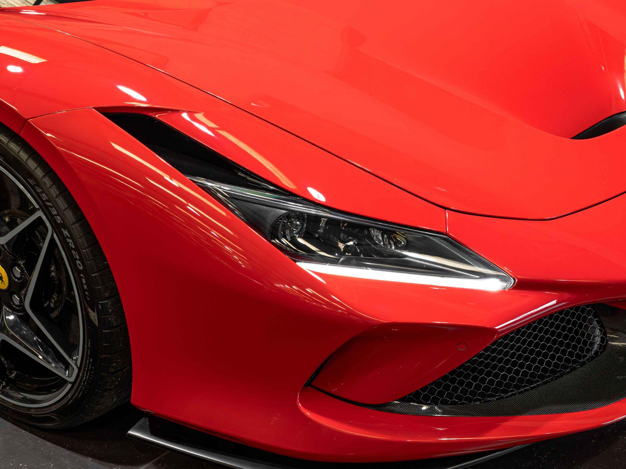Ferrari F8 Spider view 17