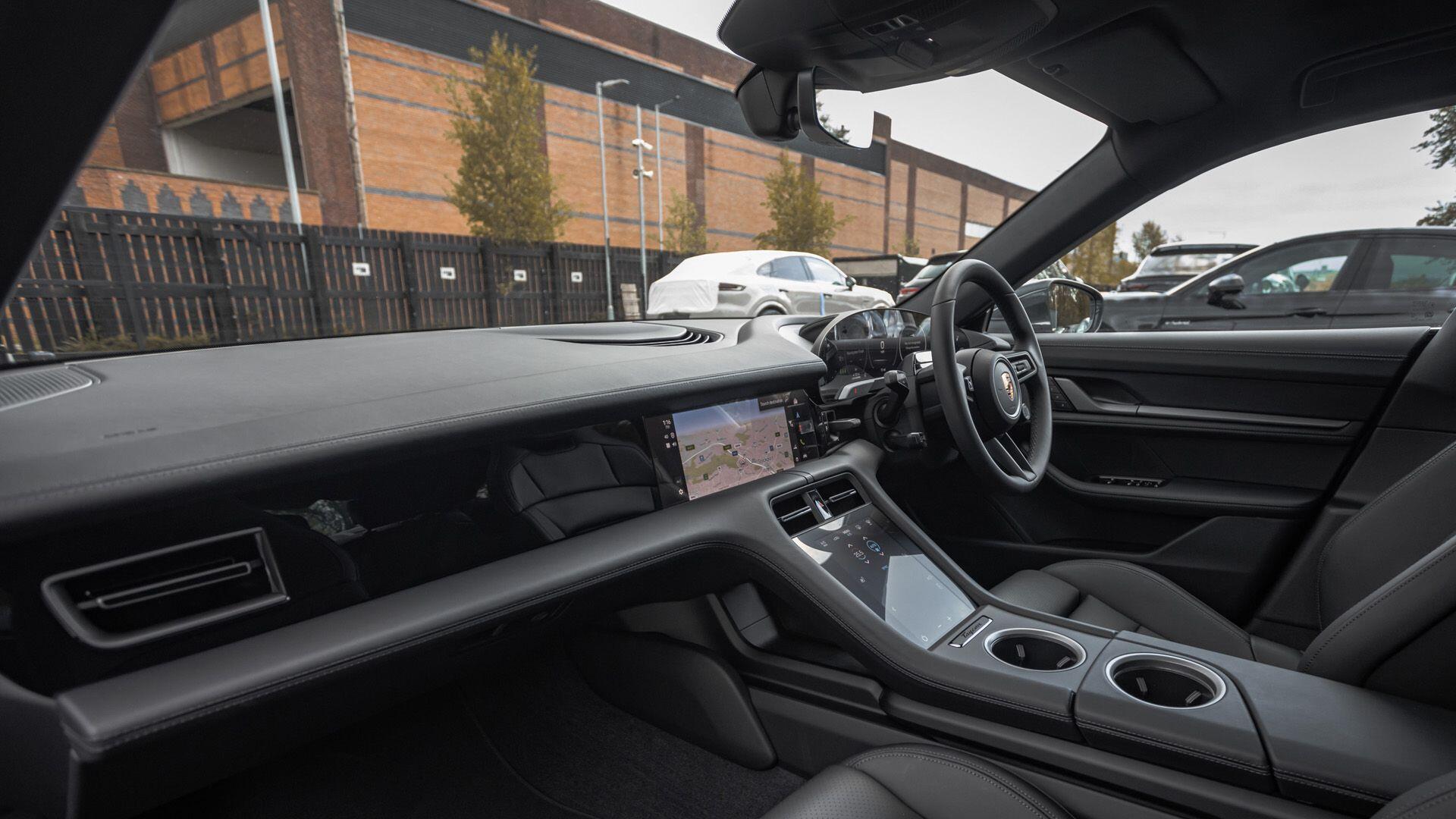 Porsche Taycan view 11