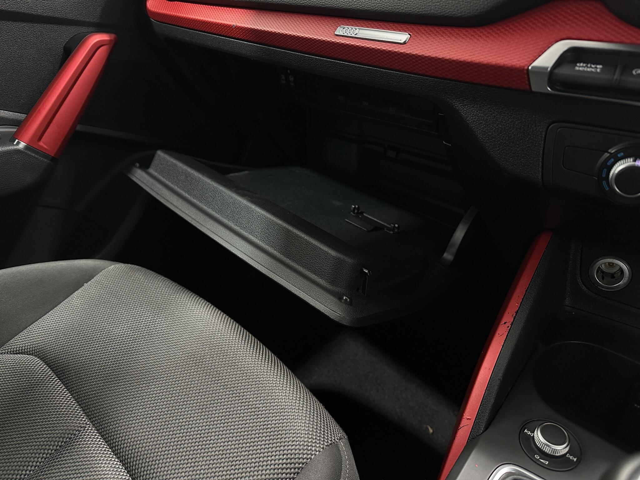 Audi Q2 view 28