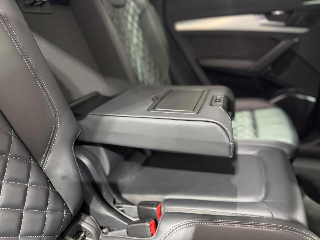 Audi Q5 view 30