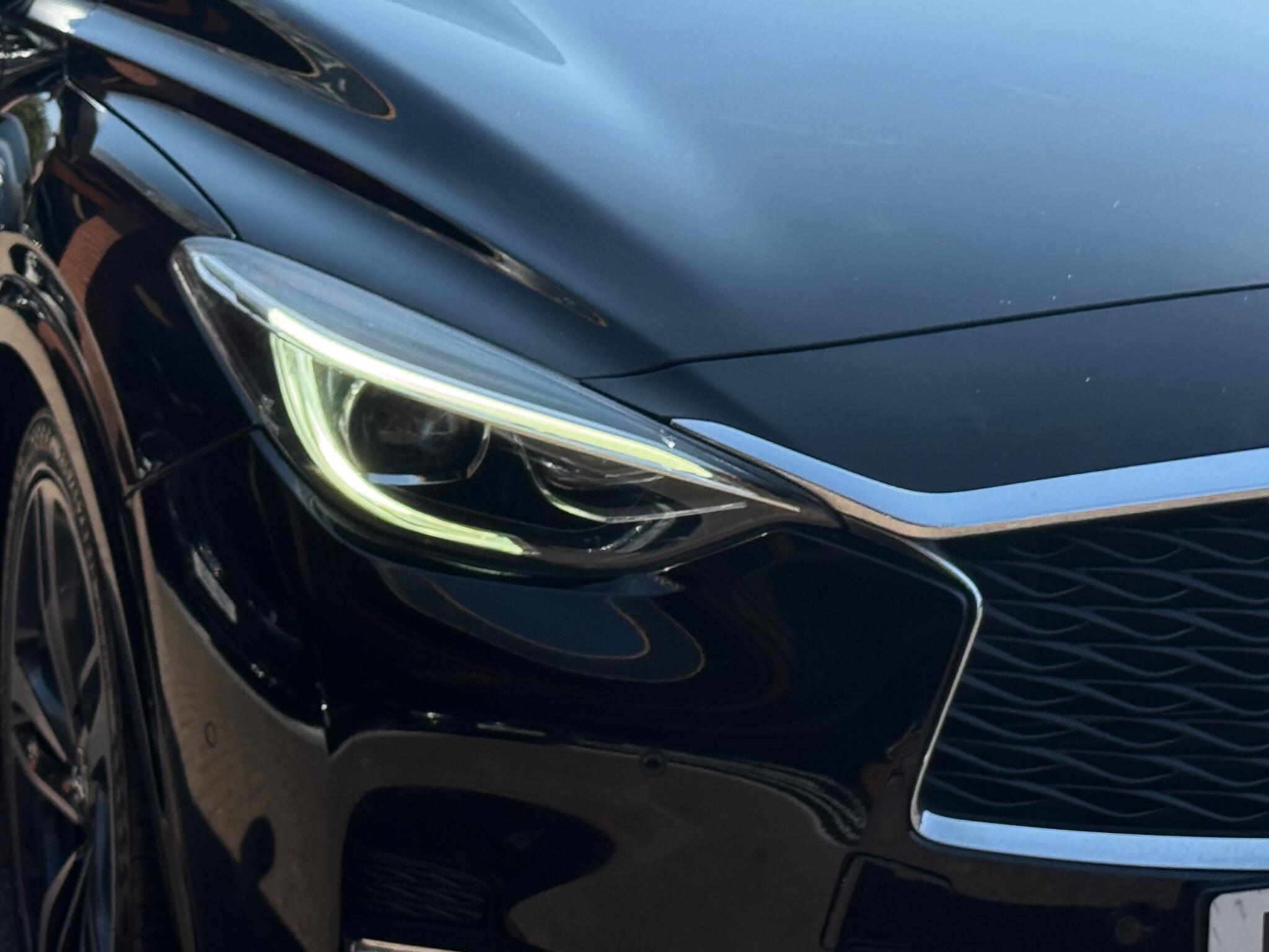Infiniti Q30 view 31