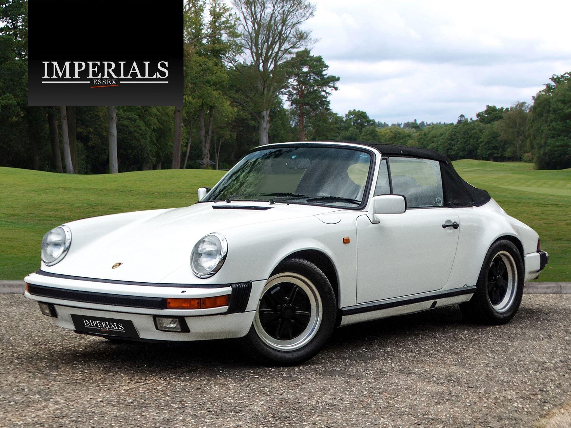 Porsche 911 view 19