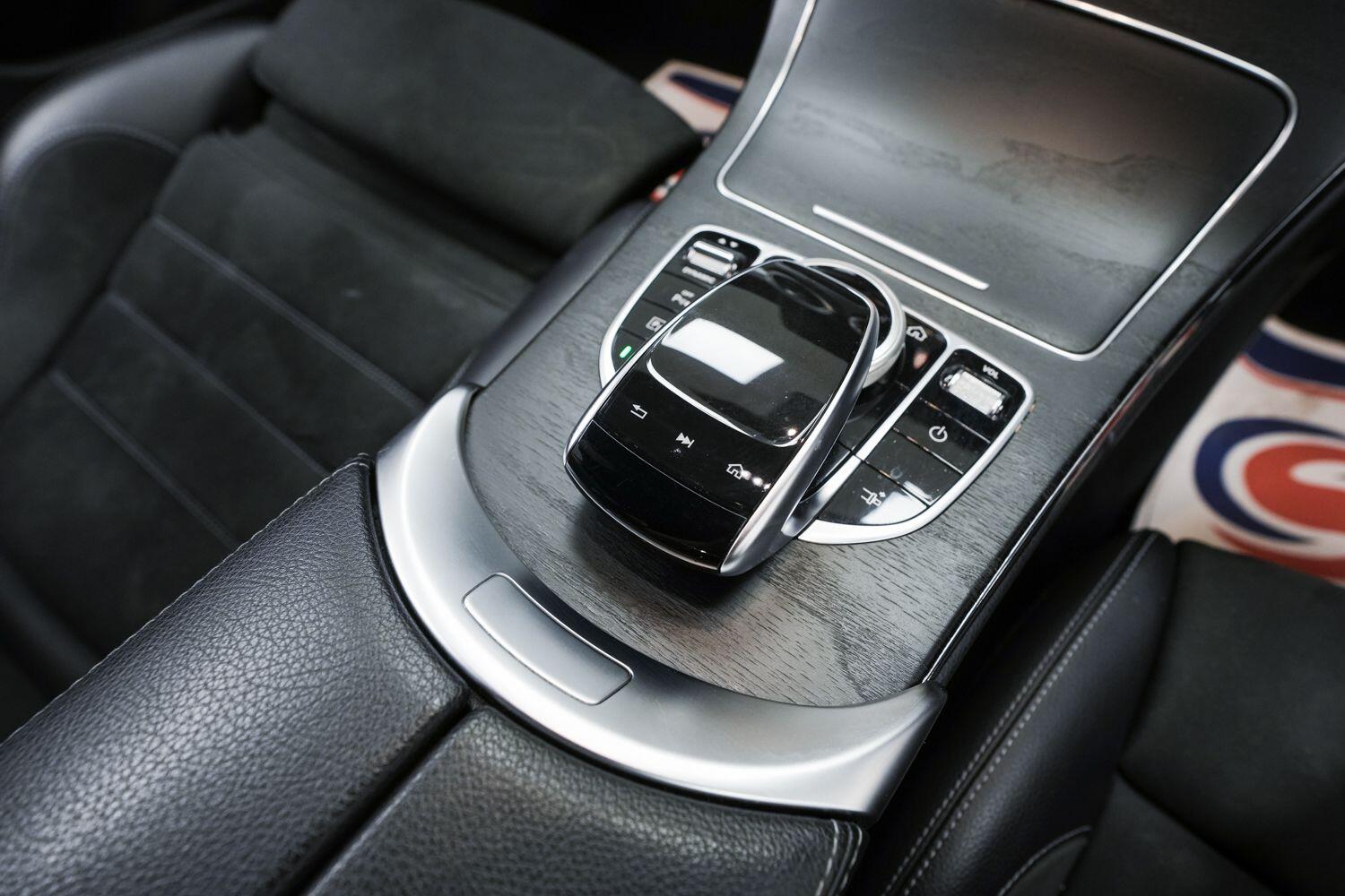 Mercedes-Benz C Class view 15