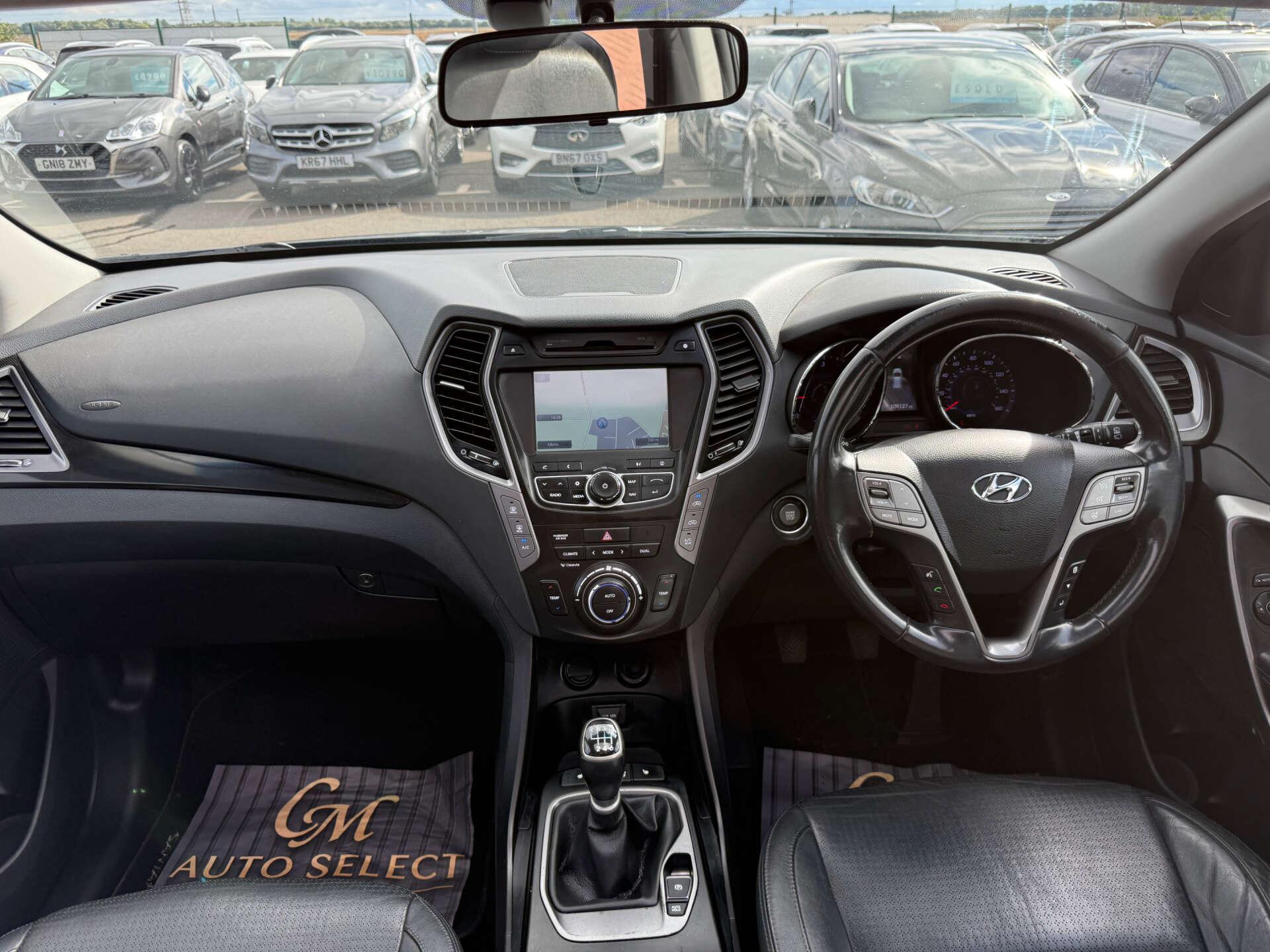 Hyundai Santa FE view 71