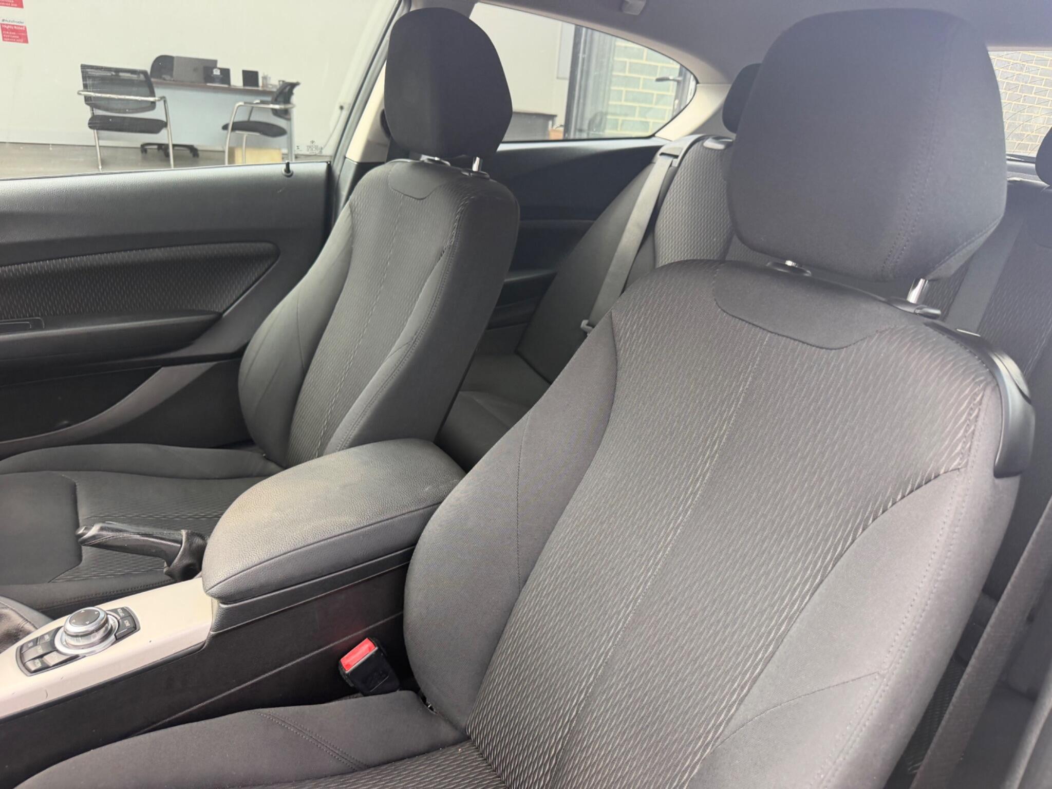 BMW 1 Series view 17
