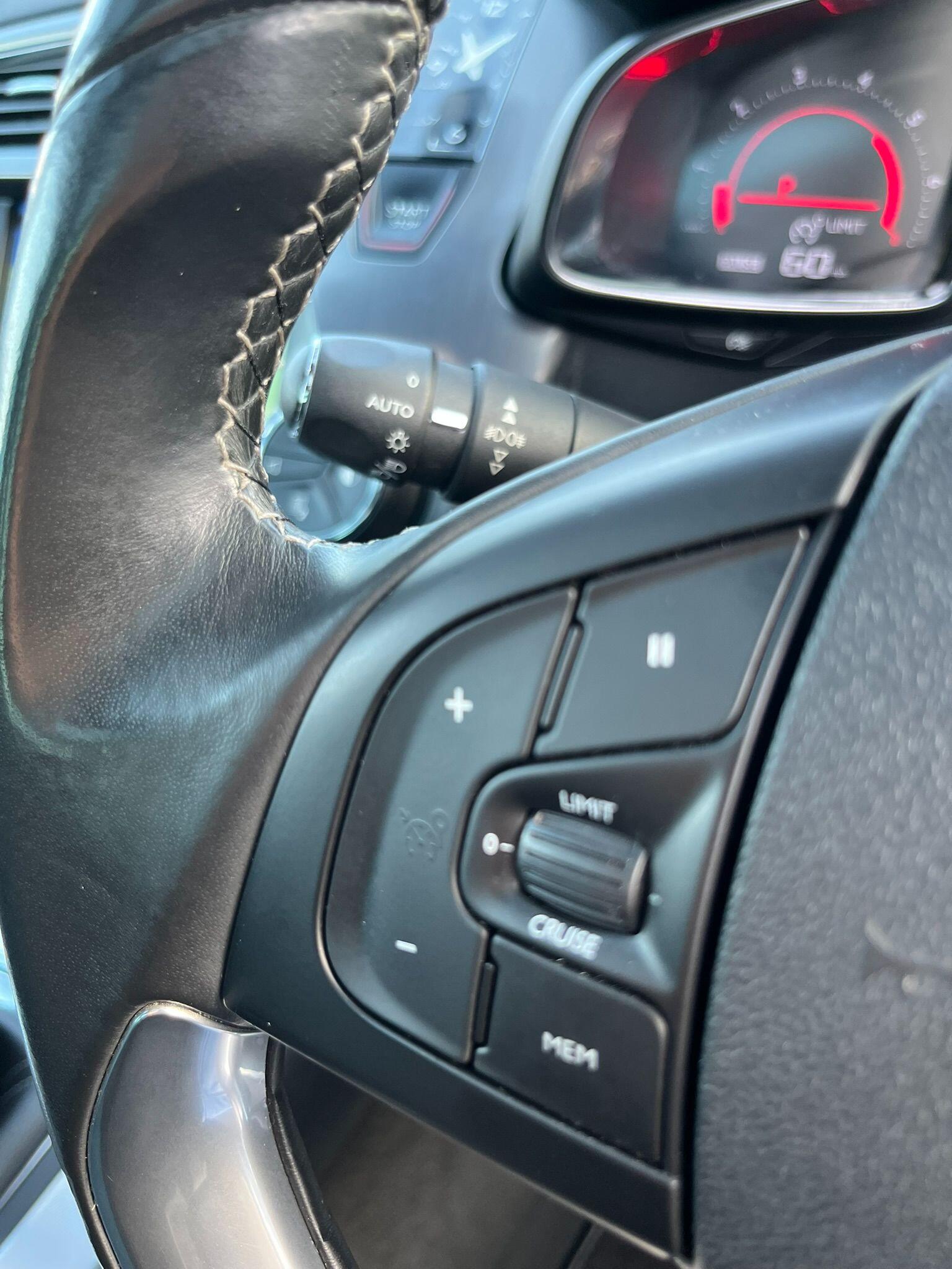 Citroen DS5 view 17
