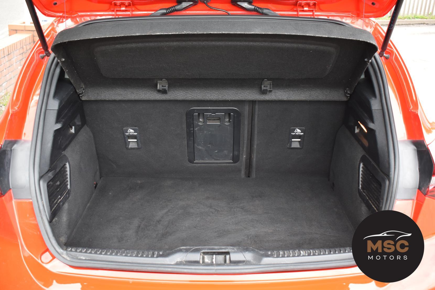 Ford Focus view 61